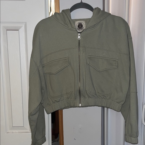 Olive Green cropped sweater - Picture 1 of 11
